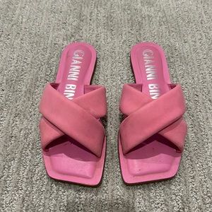 Gianni Bini - Pink Leather slides